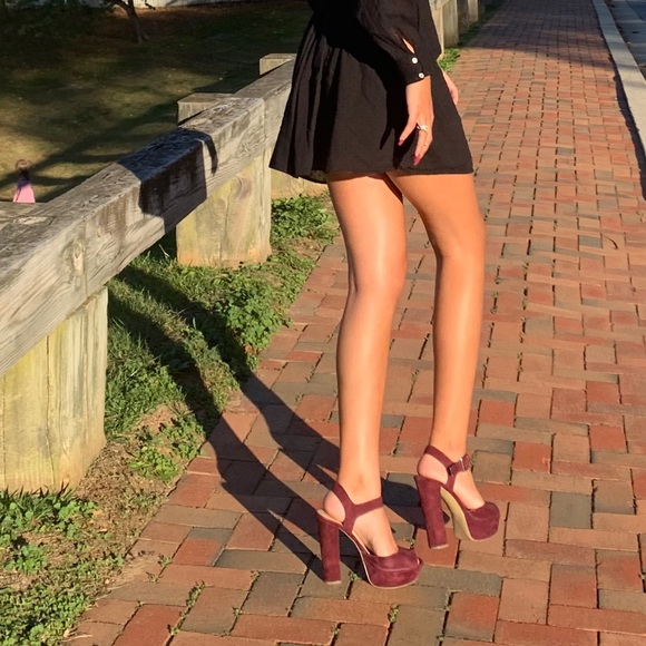 Steve Madden Jillyy Suede Platform Heels - Picture 12 of 12